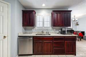 3245 Forest Hill Dr (7)