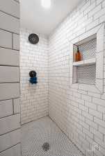 2027 Walnut St (33)
