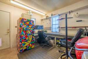 2027 Walnut St (21)