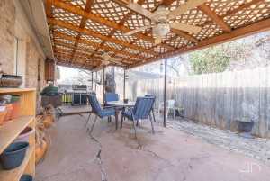2027 Walnut St (25)