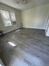 823 N Jackson St (2)
