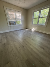823 N Jackson St (8)