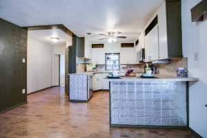 972 Broadway St (14)
