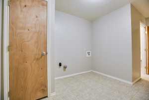 972 Broadway St (31)