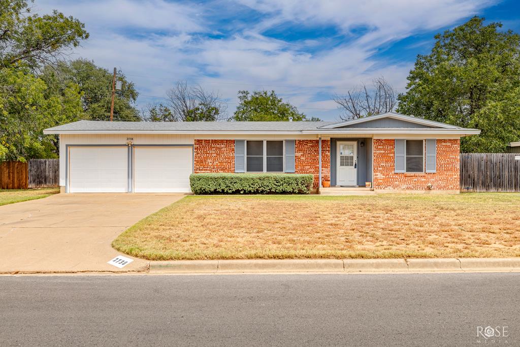 2738 A&M Ave