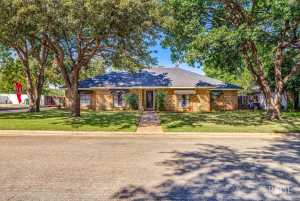 5410 Lake Tr Court