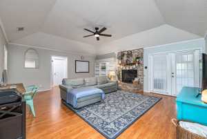 3237 Walnut Hill Dr (10)