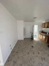 621 W 19th St (6)