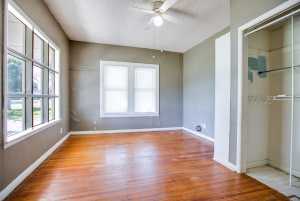 215 N Bishop St (19)