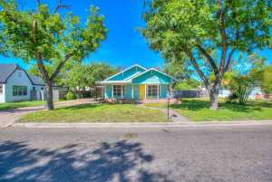 215 N Bishop St (2)