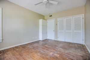 215 N Bishop St (21)