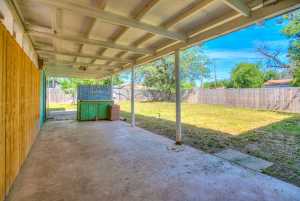 215 N Bishop St (27)