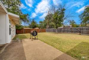 2738 A&M Ave (23)