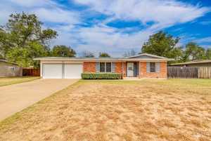 2738 A&M Ave (5)