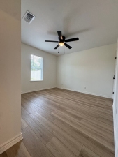 926 E 39th St (11)