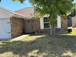 1412 Gregory Dr (2)