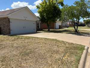1412 Gregory Dr (13)