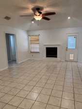 1412 Gregory Dr (19)