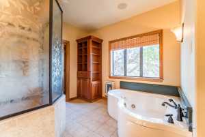 6873 Green Oaks Dr (19)