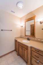 6873 Green Oaks Dr (68)