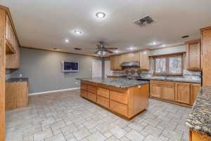 208 East St (10)