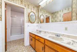 208 East St (26)