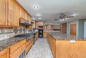 208 East St (8)