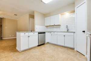 1427 Gregory Dr (24)