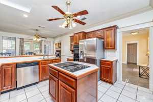 1212 Dorchester Dr (10)