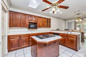 1212 Dorchester Dr (11)