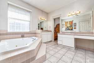 1212 Dorchester Dr (13)