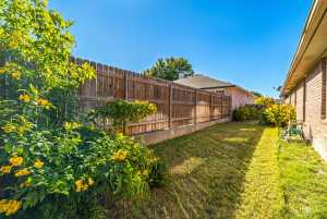 1212 Dorchester Dr (18)