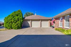 1212 Dorchester Dr (3)