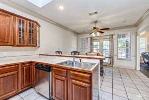 1212 Dorchester Dr (9)