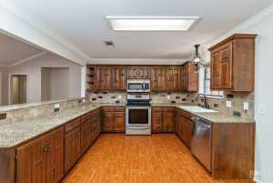 3330 Shadyhill Dr (8)