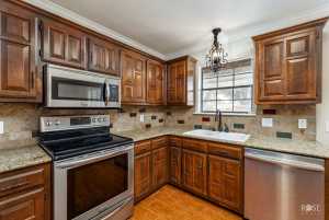 3330 Shadyhill Dr (9)