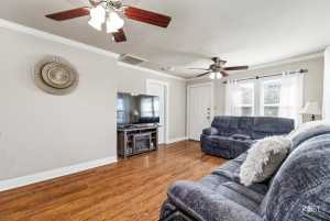 706 N Madison St (6)