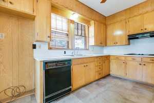 623 S Washington St (37)