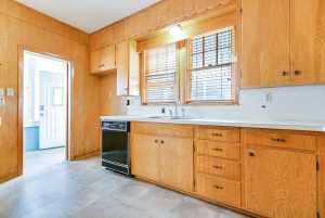 623 S Washington St (39)