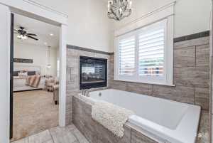 8214 Waterloo Dr (23)