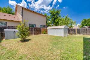 2 N Adams St (34)