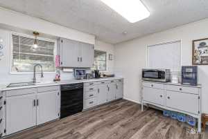 705 E 2nd St (13)