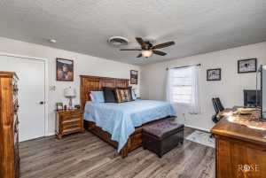 705 E 2nd St (14)