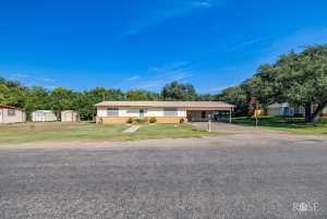 705 E 2nd St (3)
