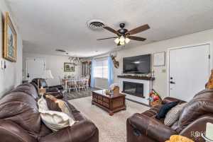 705 E 2nd St (8)