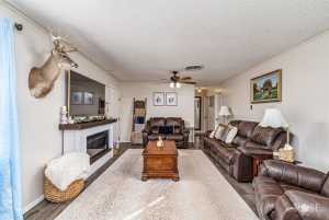 705 E 2nd St (9)