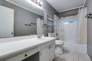 2790 Oxford Ave (19)