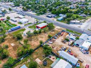 2710 N Chadbourne St (4)