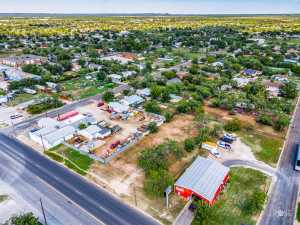 2710 N Chadbourne St (7)