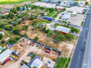 2710 N Chadbourne St (9)